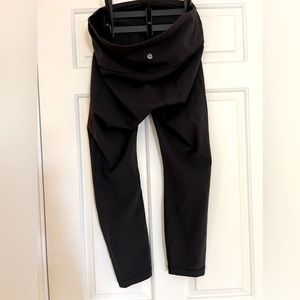 Lululemon 25” wunder under leggings - size 12